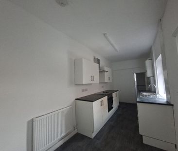 Diana Street - Photo 5