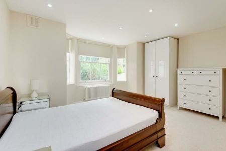 3 Bedroom Apartment To Let - Photo 2