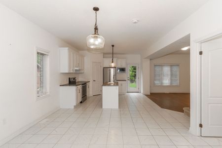 For Lease - 14 Braeside Crescent, Huntsville, Ontario - Photo 5