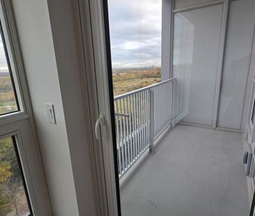 For Lease - 3240 William Colston Avenue Unit# 1112, Oakville, Ontario - Photo 4