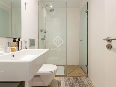 Barcelona, Catalonia 08007 - Photo 2