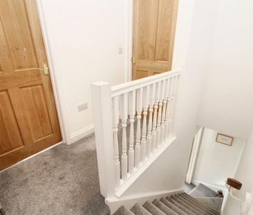 2 bedroom semi-detached house to rent - Photo 3