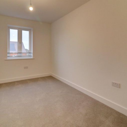 Whitehouse Croft, Kenilworth - Photo 1