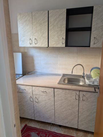 Garsonieră de închiriat în Pantelimon, 28 mp, decomandată - Photo 4