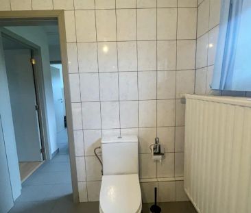 Goed onderhouden appartement met 1 slaapkamer en carport te huur in... - Foto 4