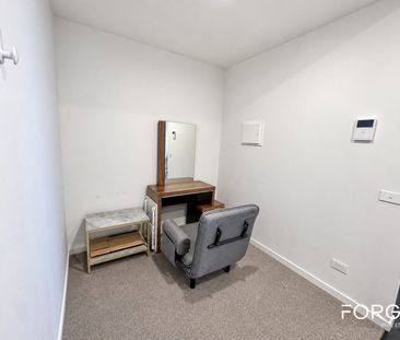 Stunning 1 Bedroom 1 Study Room Apartment In UNO Tower - Photo 6