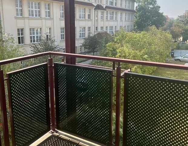 Bezaubernde Wohnung mit schÃ¶nem Balkon, Bad mit Wanne und Dusche! - Foto 1