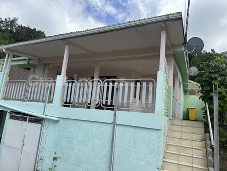 Location Appartement 4 pièces 91m² LE FRANCOIS 97240 - Photo 4