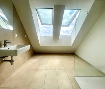 Lichtdurchflutete 2-Zimmer-DG-Wohnung mit Terrasse in U2-Nähe - Photo 6