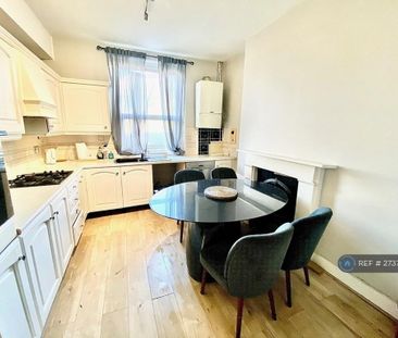 2 bedroom maisonette to rent - Photo 6