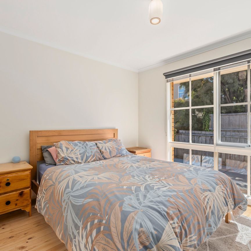 Thinking of selling? Contact our agent - Photo 1