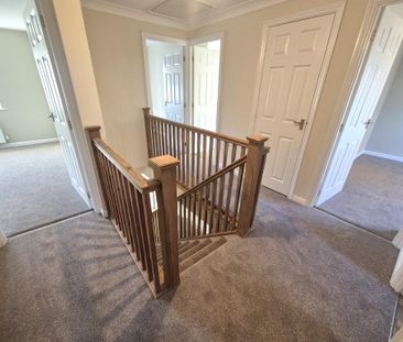 5 bedroom detached house to rent - Photo 4