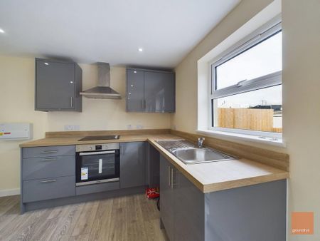 3 bedroom detached house to rent - Photo 4