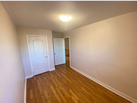 For Lease - 60 Spring Arbour Road, Vaughan, Ontario - Photo 5