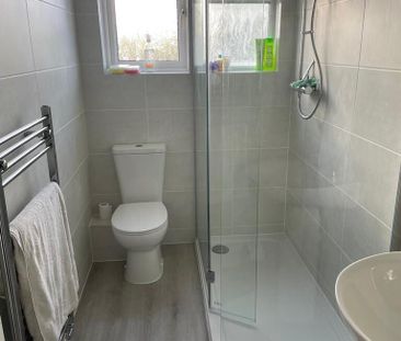 2 bedroom semi-detached house to rent - Photo 6