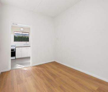 Unfurnished Two Bedroom Home - Photo 4