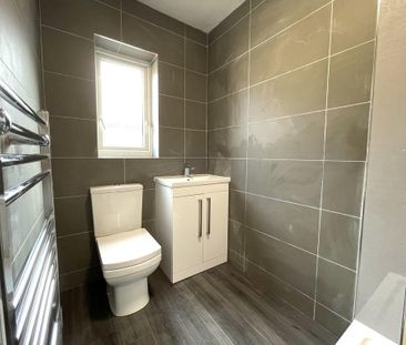 4 bedroom semi-detached house to rent - Photo 6