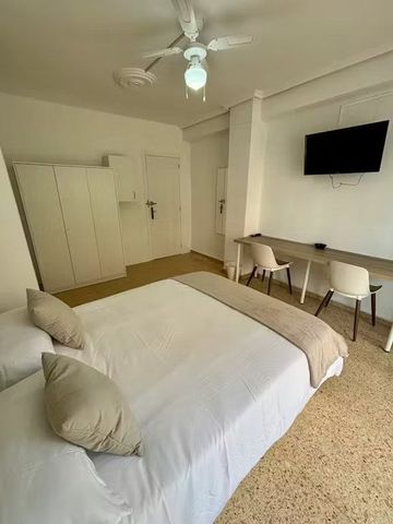 Carrer de lEnginyer José Sirera, Valencia, Valencian Community 46017 - Photo 3