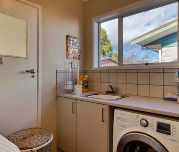 3 Bedroom Havelock North Home - Photo 6