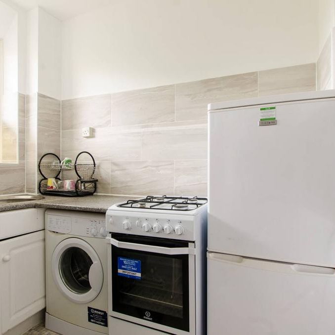 1 bedroom flat to rent - Photo 1