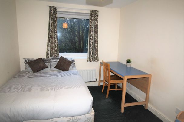 Flat 33, Samara Plaza, LS2 9DU, Leeds - Photo 1