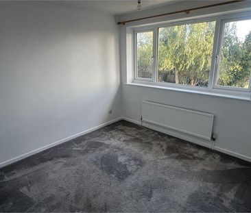 3 bedroom detached house to rent - Photo 4