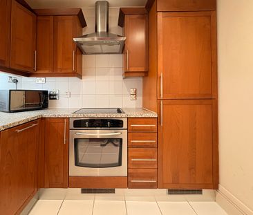 East Block, County Hall Apartments, Forum Magnum Square - Photo 6