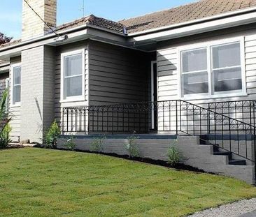 2A Leonard Ave, Flora Hill - Photo 2