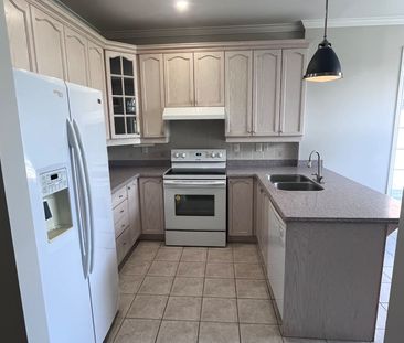 For Lease - 19 Tanager Crescent, Wasaga Beach, Ontario - Photo 3