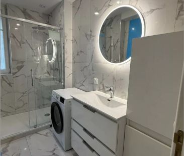 Appartement meublé neuf de 59 m2 rénové en entier - 1 chambre avec ... - Photo 3