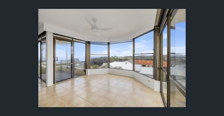 Stunning Ocean Views Over Flynns Beach - Photo 2