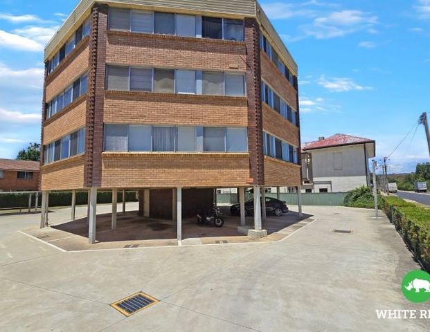 1/18 Trinculo Place, Queanbeyan - Photo 1