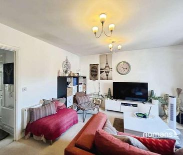 Tom Evans Court, Hamilton Road, High Wycombe, Buckinghamshire, HP13 - Photo 1