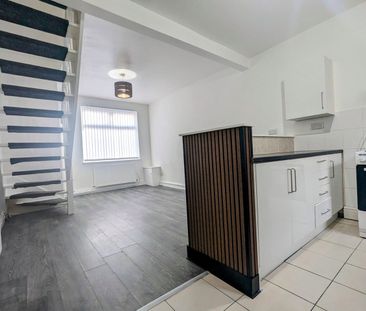 2 Bed Terraced House, Ottley Street, L6 - Photo 5