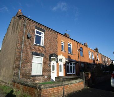 2 bedroom end of terrace house to rent - Photo 2