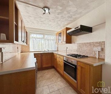 2 bedroom Ground floor flat To Let - Photo 1