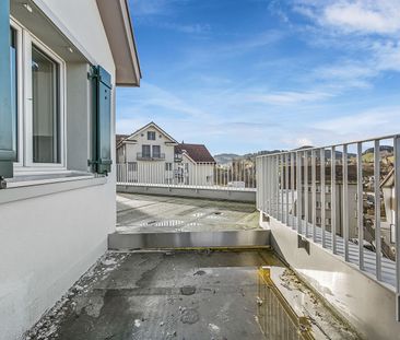 Moderne Wohnung mit grosser Terrasse! - Foto 1