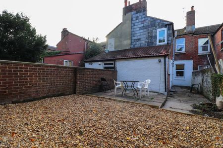 4 bedroom house to rent - Photo 4