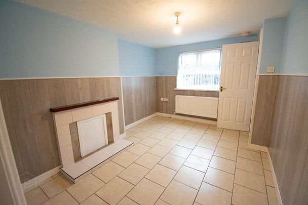 16 Douglas Terrace, Ballymena, BT42 3AP - Photo 1