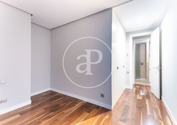 Flat for rent with Terrace in San Francesc (Valencia)