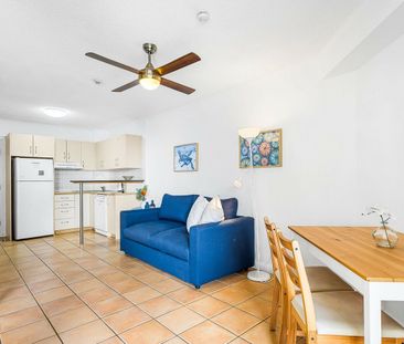 Unfurnished 1 Bedroom Unit - Photo 1