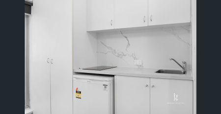 FURNISHED STUDIO IN A GREAT LOCATION! - Photo 4