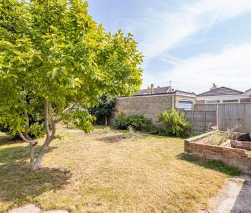 2 bedroom bungalow to rent - Photo 1