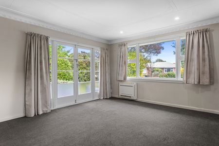 Family Home in Spreydon - Photo 5