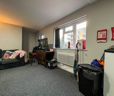 Rhymney Terrace, Cathays - Photo 1