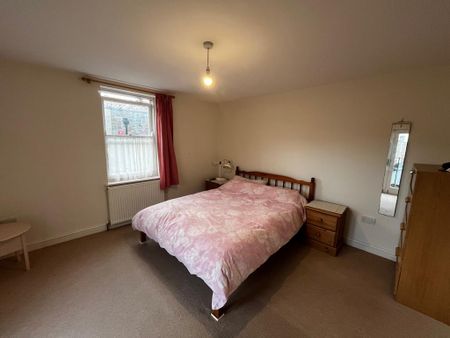 3 bedroom detached house to rent - Photo 4