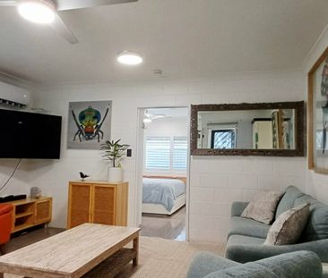 MODERN GROUND FLOOR UNIT!!! - Photo 3