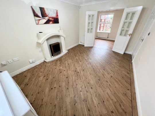 3 bedroom semi-detached house to rent - Photo 1