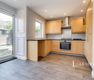 3 bedroom terraced house to rent - Photo 6