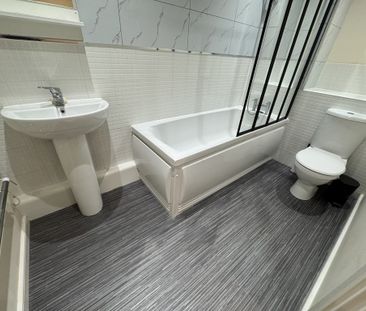 Bolton Road, Blackburn - Photo 1